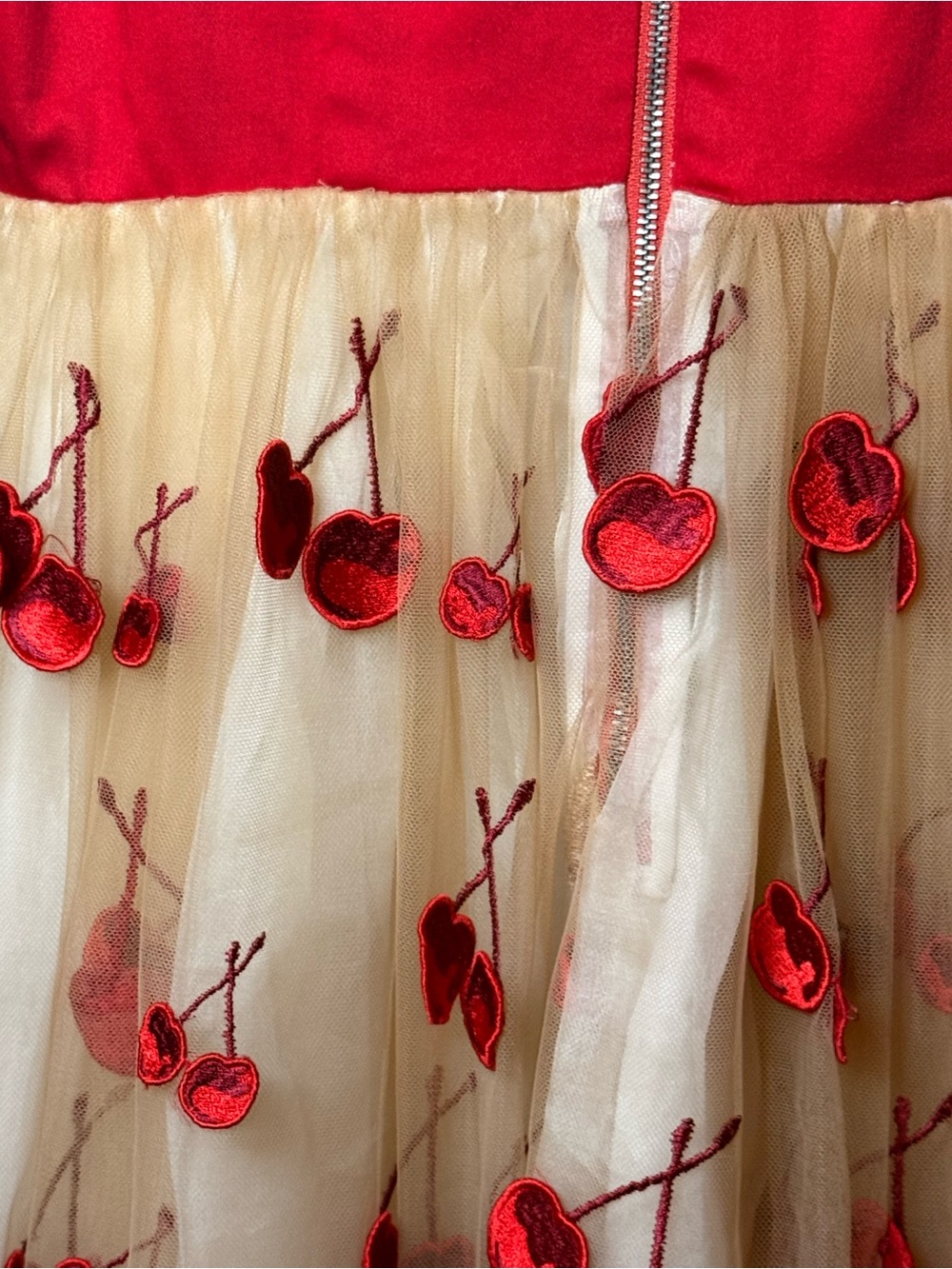 NWT & FABULOUS!! Alice + Olivia Cherry Collared Tulle Dress! Pop that cherry 🍒 - Picture 10 of 12